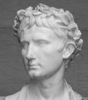 Augustus mit der Eichenkrone, Glyptothek München Augustus mit der Eichenkrone, Glyptothek München